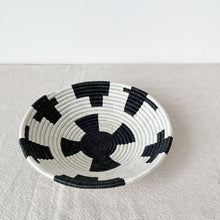 Load image into Gallery viewer, Itwangi Bowl