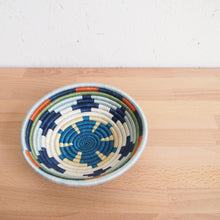 Load image into Gallery viewer, Mwangaza Small Bowl