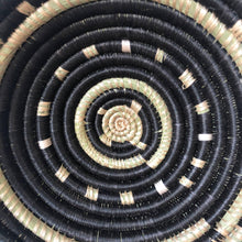 Load image into Gallery viewer, Kigufi Small Bowl