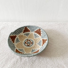 Load image into Gallery viewer, Biendo Small Bowl