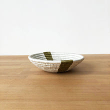Load image into Gallery viewer, Kagano Small Bowl