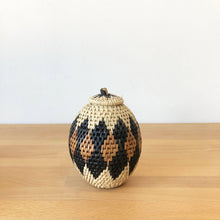 Load image into Gallery viewer, Zulu Mini Lidded Basket 5-6" (Assorted)