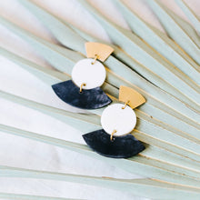 Load image into Gallery viewer, Rise Earrings