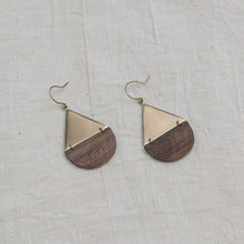 Load image into Gallery viewer, Zeru Earrings