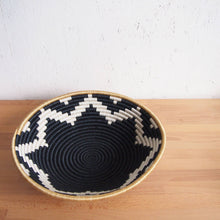 Load image into Gallery viewer, Chwele X-Large Bowl
