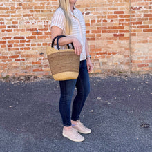 Load image into Gallery viewer, Small Market Tote: Funsi
