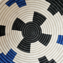 Load image into Gallery viewer, Siwe Bowl Woven Sisal Decorative Plate Dish Bowl from Rwanda
