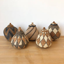 Load image into Gallery viewer, Zulu Lidded Basket 11-12&quot; (Assorted)
