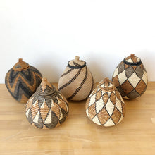 Load image into Gallery viewer, Zulu Lidded Basket 11-12&quot; (Assorted)
